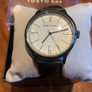 TOKYObay watch. New with tags, leather band. Will require battery.